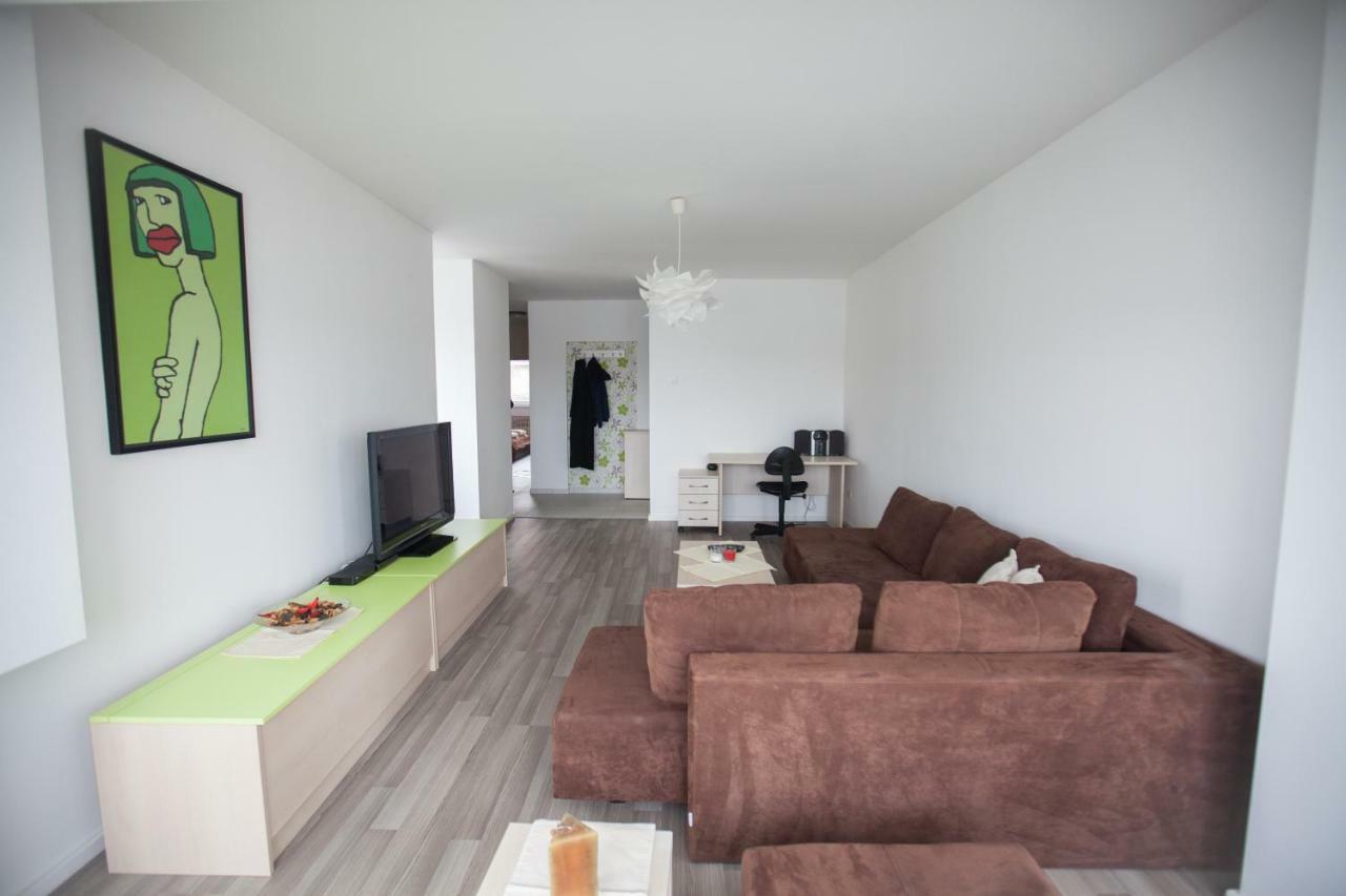 Riverview Apartment 오시예크 외부 사진
