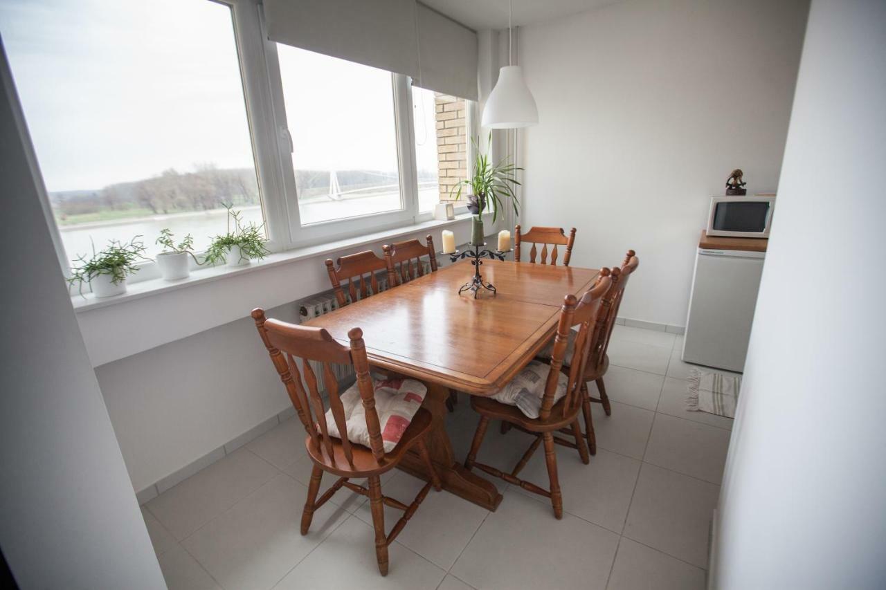 Riverview Apartment 오시예크 외부 사진